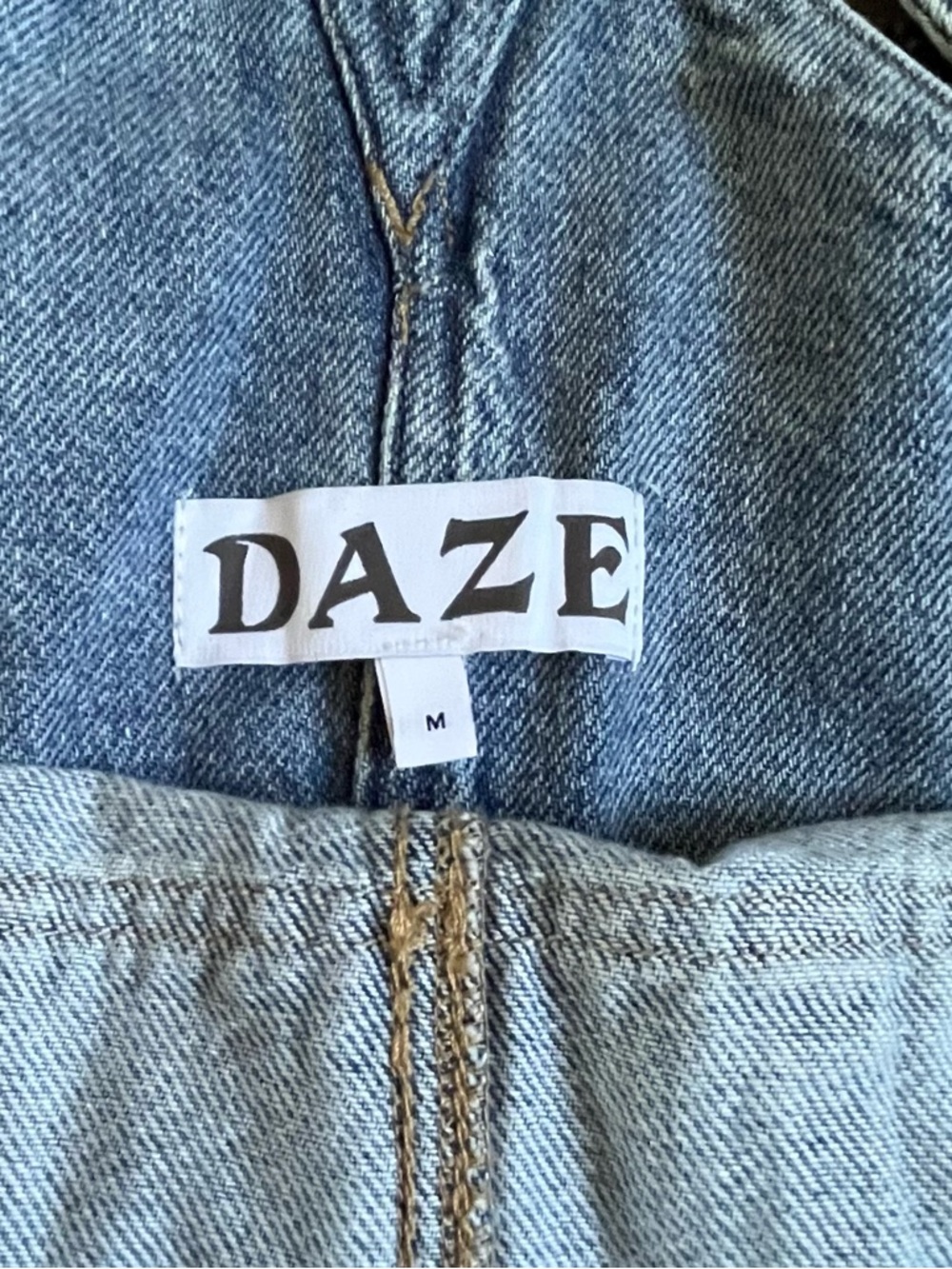 NWT DAZE Canyon Barrel Leg Overalls M - Picture 5 of 9